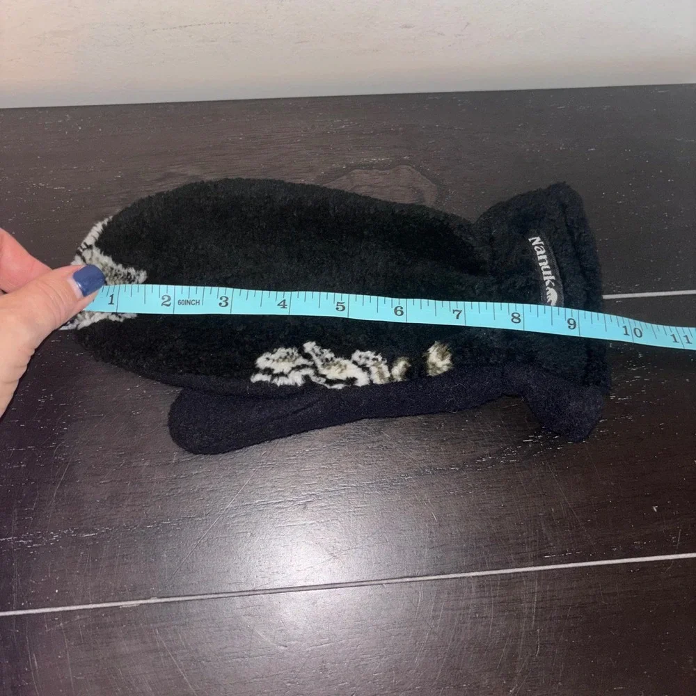 Nanuk | Medium | Black‎ Fleece Mittens | Floral Pattern Mitts | Made in Canada